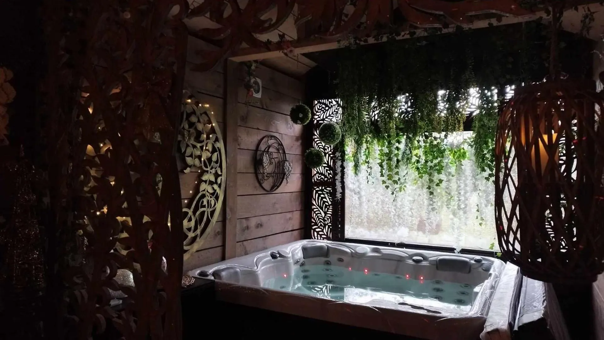 Siandaki Nid D Amour Avec Jacuzzi La Motte  France